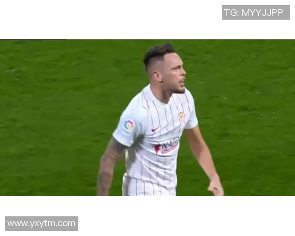 足球明星们分享在辉煌背后难以言说的孤独感与内心挣扎